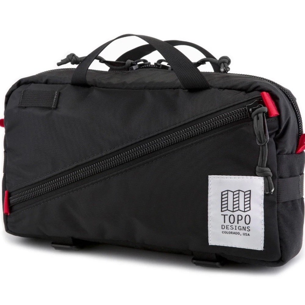 Topo Designs quick pack in black